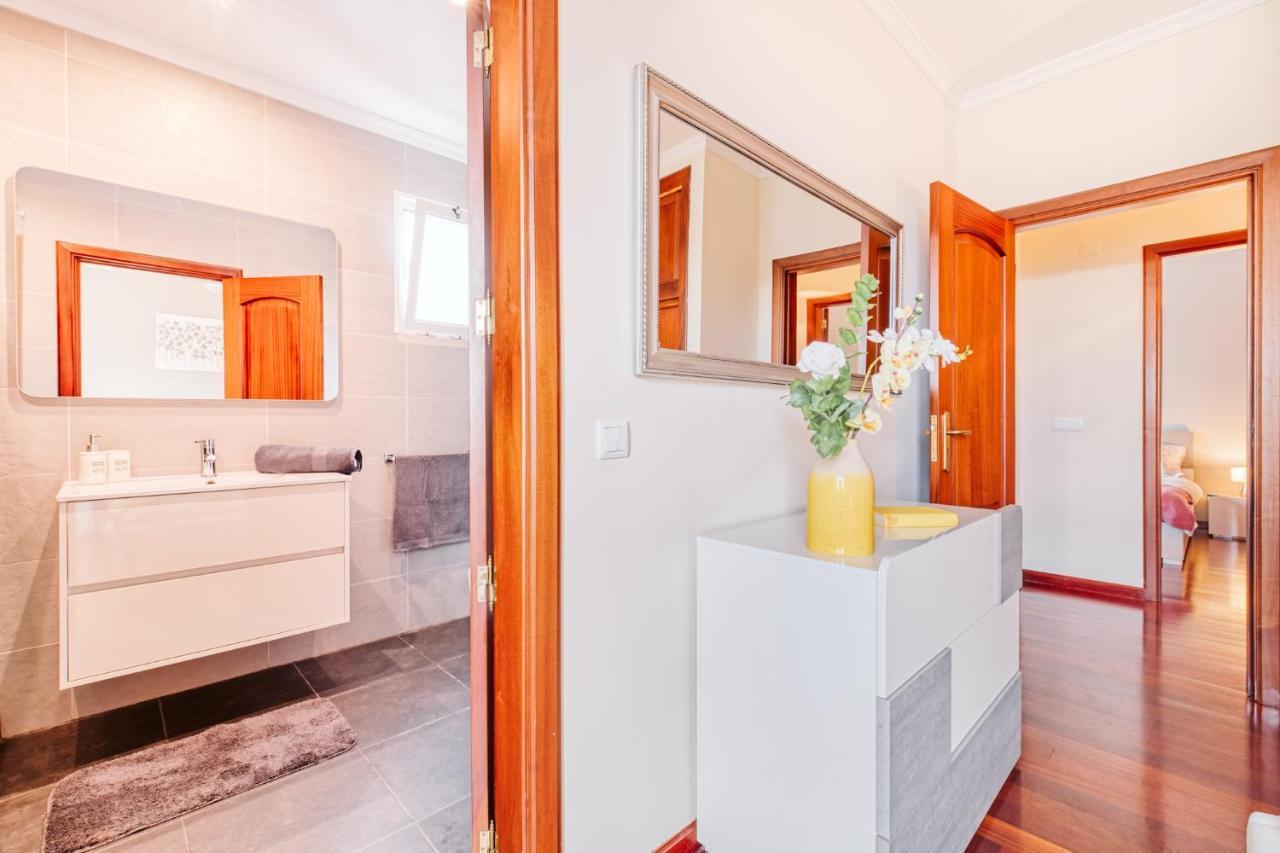 Vip VI - Sea View Apartment Caniço Екстериор снимка