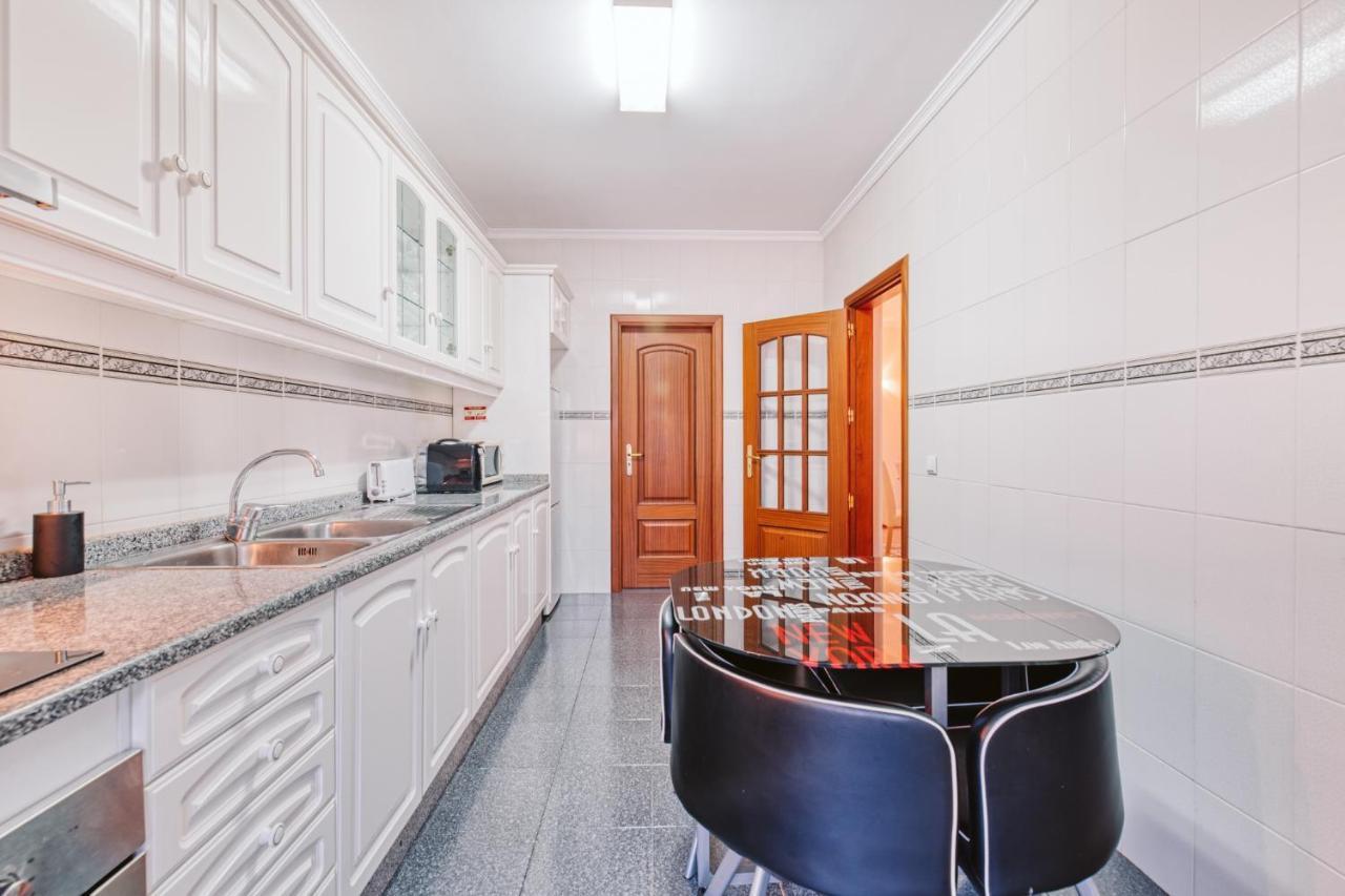 Vip VI - Sea View Apartment Caniço Екстериор снимка